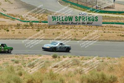 media/May-31-2025-CalClub SCCA (Sat) [[2c1a04e1ee]]/Qualifying/Group 6/Turn 4/